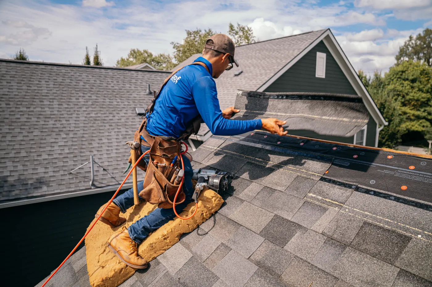 Manufacturer-certified shingle installation in Heartland Crossing